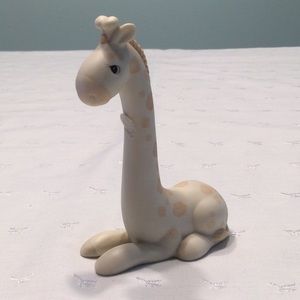 Precious Moments Giraffe Sitting Down Enesco 1989